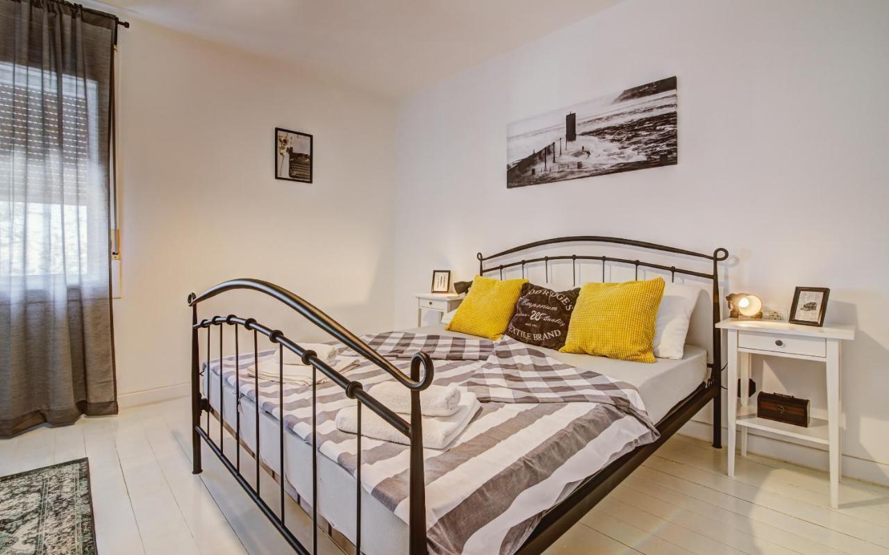 Vacation Home Korina Senj  Dış mekan fotoğraf